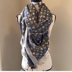 Louis Vuitton Monogram Silk/Wool Shawl scarf